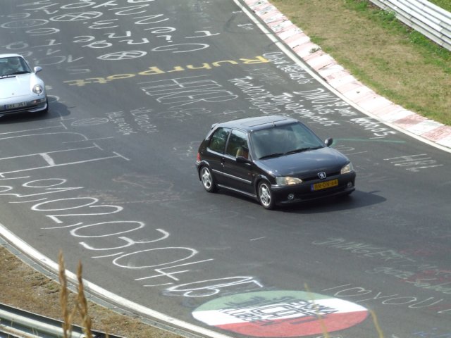 lastnurburg061.jpg