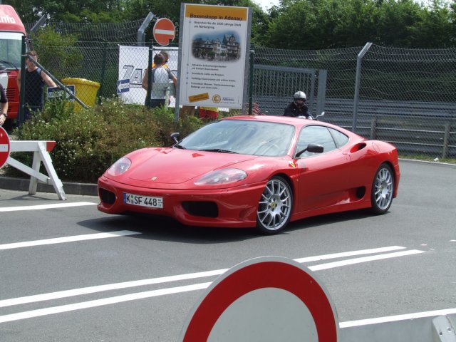 nurburg221.jpg