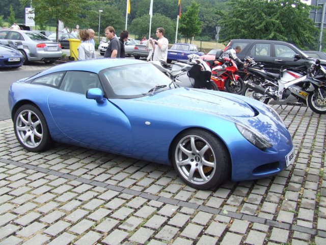 nurburg251.jpg